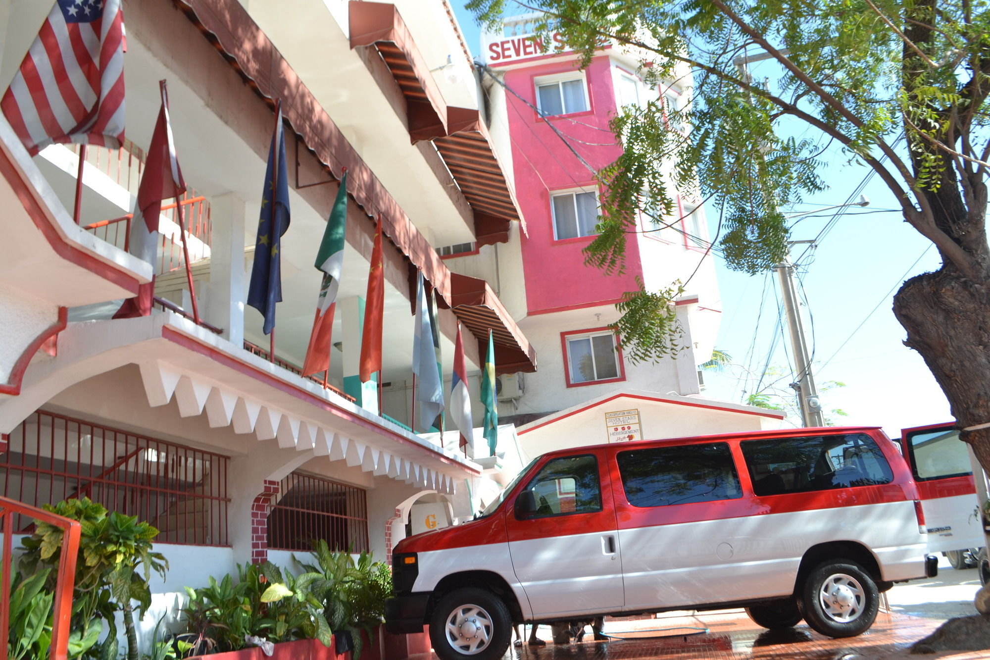 Seven Stars Hotel Musseau ภายนอก รูปภาพ