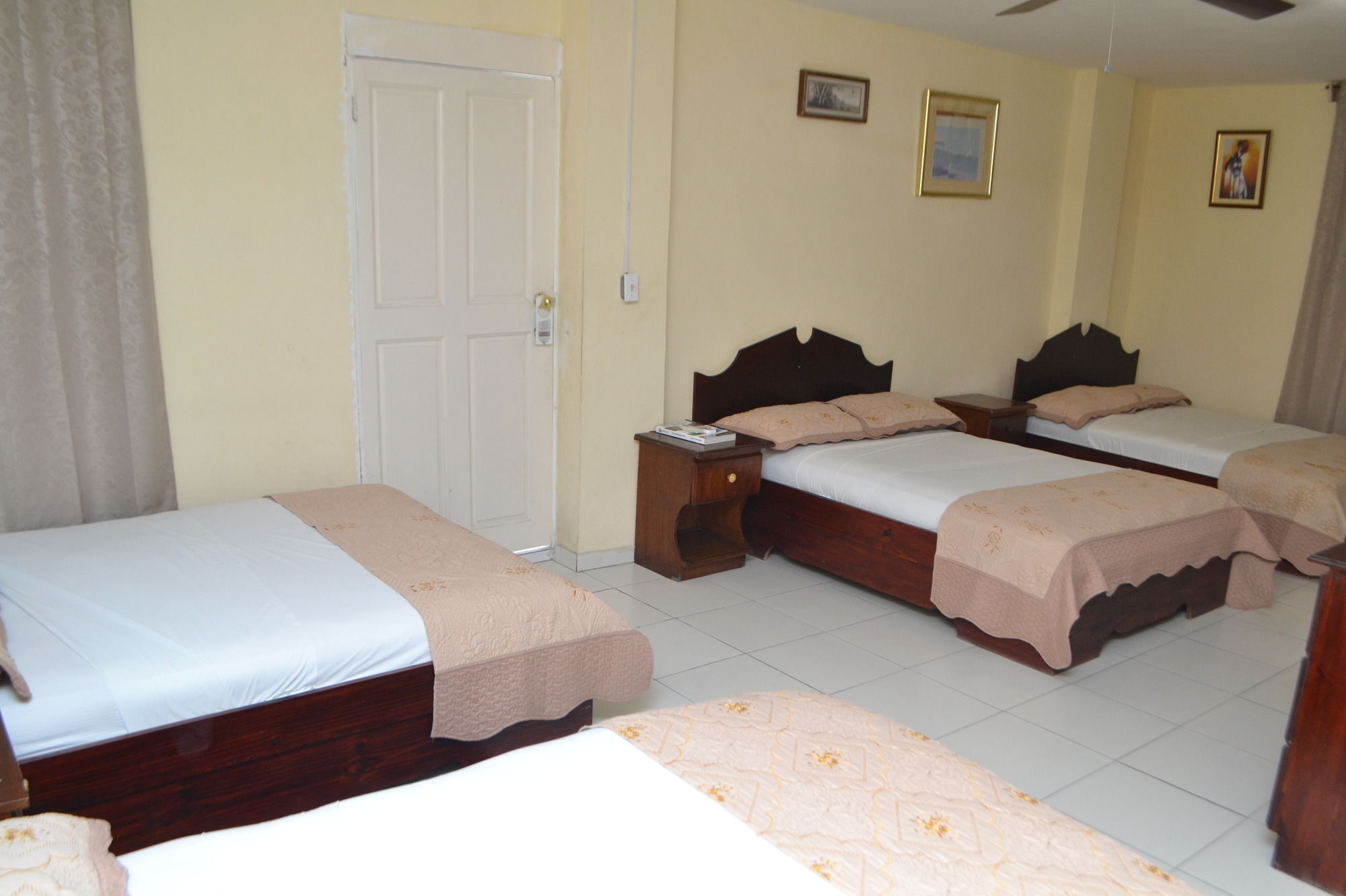 Seven Stars Hotel Musseau ภายนอก รูปภาพ